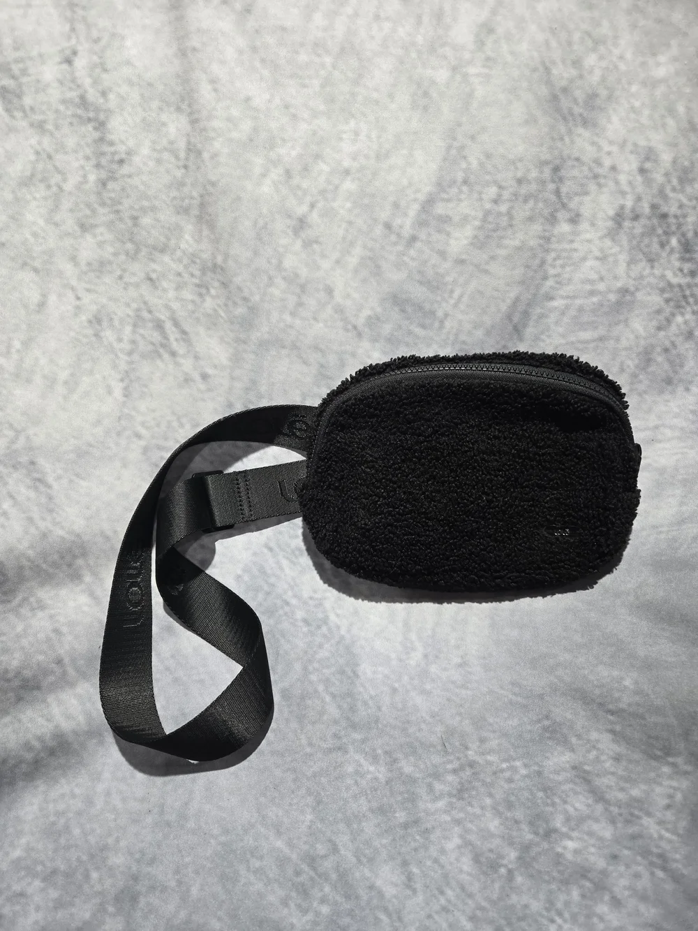 Lolë Sherpa Belt Bag